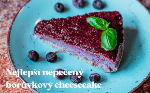 Raw čučoriedkový cheesecake – najlepší nepečený cheesecake.