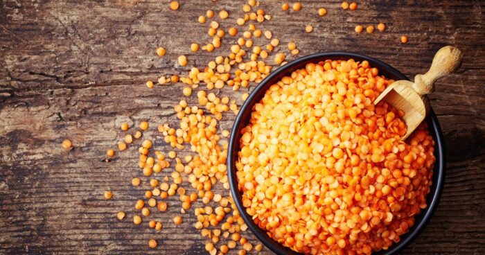 Červená šošovica je bohatým zdrojom vlákniny a bielkovín.