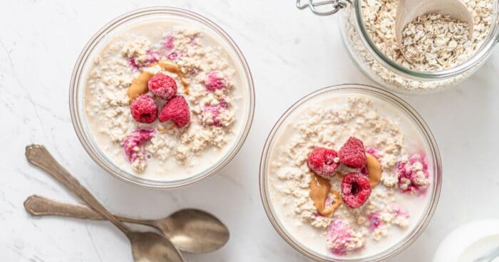 Domáce makadamové mlieko použite do raňajkovej kaše alebo do granoly.