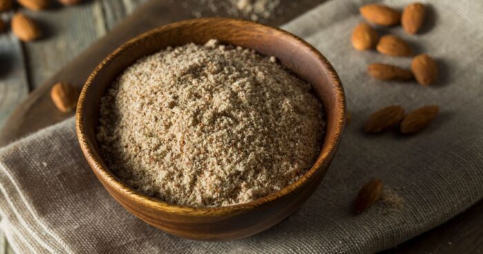 Mandľová múka je vhodnou alternatívou aj pre ľudí s alergiou na mlieko alebo laktózovou intoleranciou.