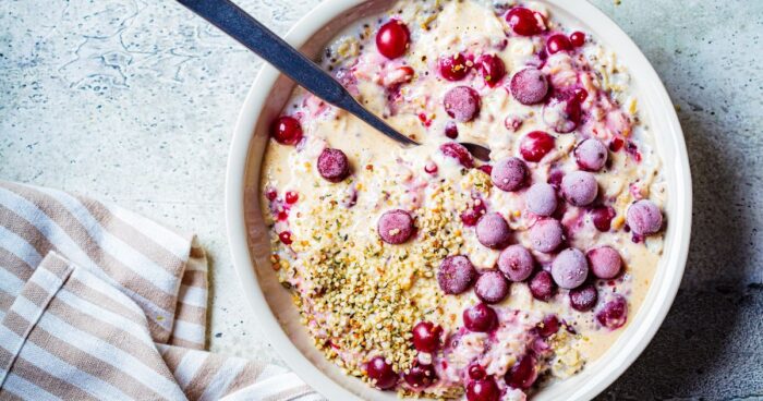 Pripravte si chutné konopné mlieko, nie je to ťažké. Keď si ho pripravíte viac, dajte ho na dva až tri dni do chladničky. Môžete ho použiť do raňajkovej kaše.