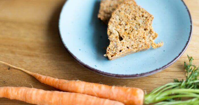 Mrkvové cesto na veľkonočného baránka by nemalo byť príliš riedke.