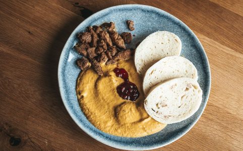 Recept: Lahodná a jednoduchá vegánska sviečkovica