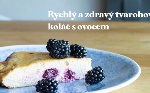 Rýchly a zdravý tvarohový koláč s ovocím (low carb, bezlepkový).