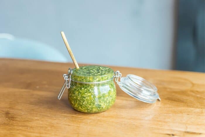 domáce bazalkové pesto