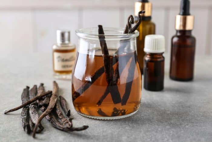 Domáci vanilkový extrakt – recept z vanilkového struku.