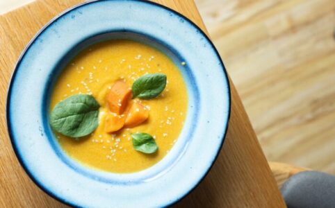 Batátový krém se zázvorom a mrkvou