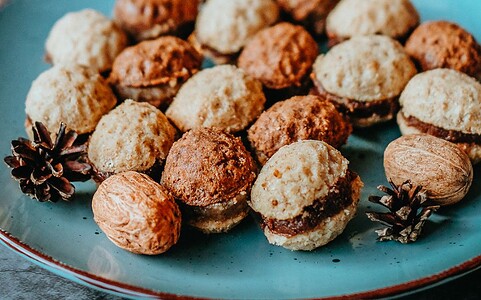 Ten najlepší recept na vianočné pečivo. Plnené orechy bez cukru.