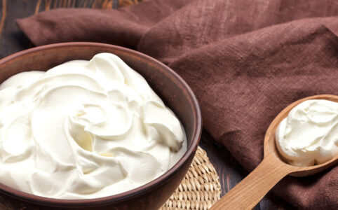 Čím nahradiť smotanu na varenie a šľahanie v slaných a sladkých receptoch.