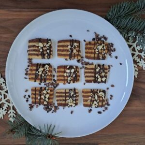 Recept: Najlepšie kakaové linecké koláčiky s orechmi.