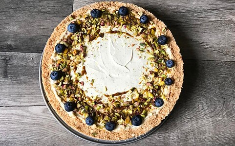 Pistáciový cheesecake.