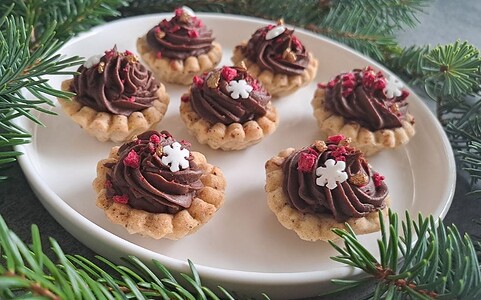 Košíčky plnené čokoládovým krémom.