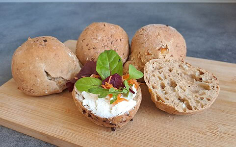 Proteínové cottage žemle.