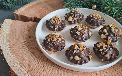 Vianočné orechové košíčky.