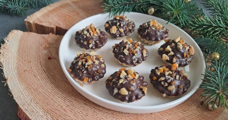 Vianočné orechové košíčky.