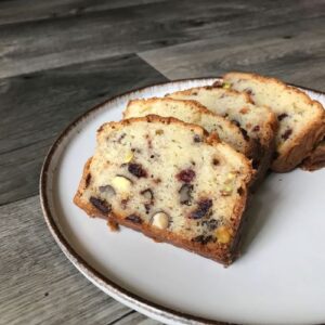 Recept: Vláčny biskupský chlebíček so sušeným ovocím.