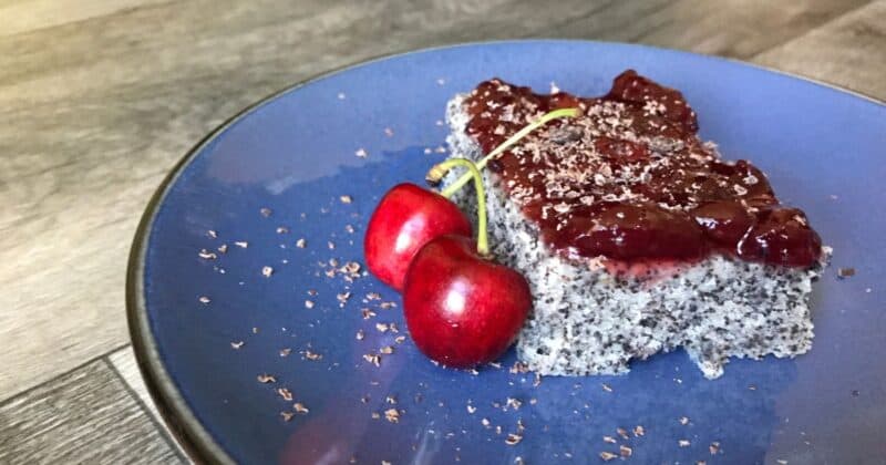 Vláčny makový koláč na plech.