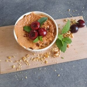 Zapečené pšeno s jablkami.