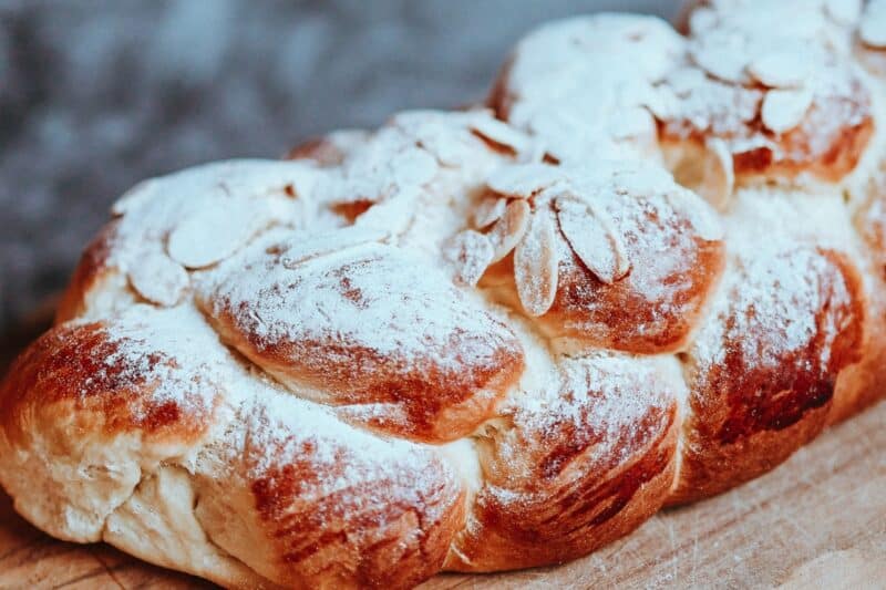 Najlepší recept na luxusnú, nadýchanú a jednoduchú vianočku ako od babičky.