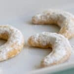 Najlepšie vanilkové rožteky ako od babičky: Tradičný recept s orechmi.