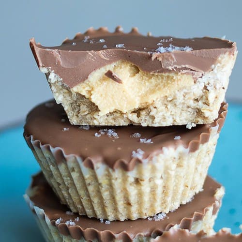 Rýchly nepečený dezert: Čokoládové košíčky s arašidovým maslom.