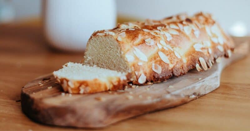 Zdravá nadýchaná tvarohová vianočka (low carb).