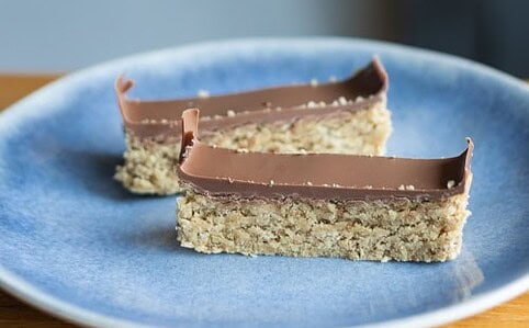 Flapjack: Recept na domáce müsli tyčinky s čokoládou