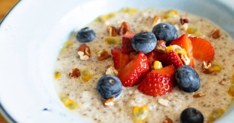 Quinoa na sladko: Dokonalá raňajková kaša z quinoy