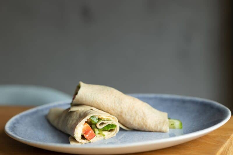 Tortilla z quinoy ako raňajkové burrito