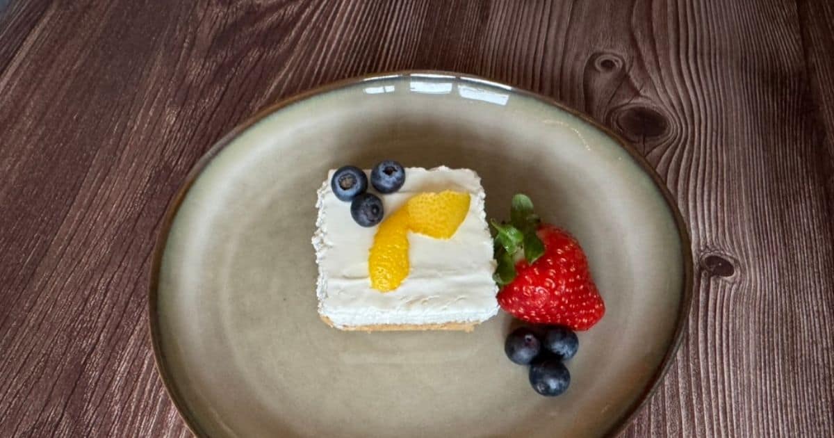 Recept: Najlepší citrónový cheesecake s kešu a ovocím