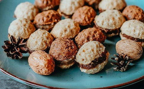 Ten najlepší recept na vianočné pečivo. Plnené orechy bez cukru.