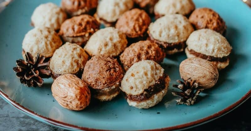 Ten najlepší recept na vianočné pečivo. Plnené orechy bez cukru.